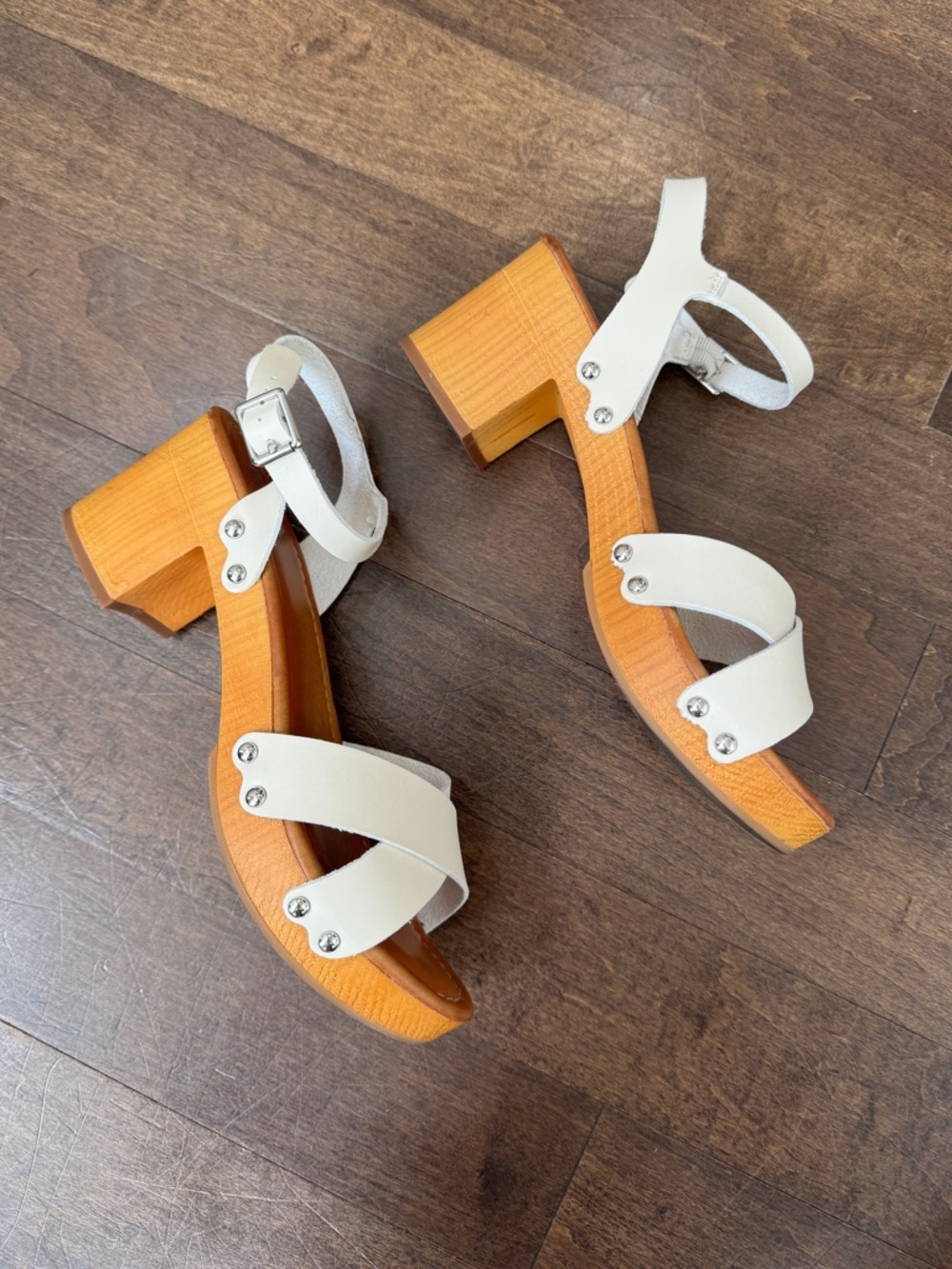 Mia white ankle strap wood block platform heel clog sandal 7.5
